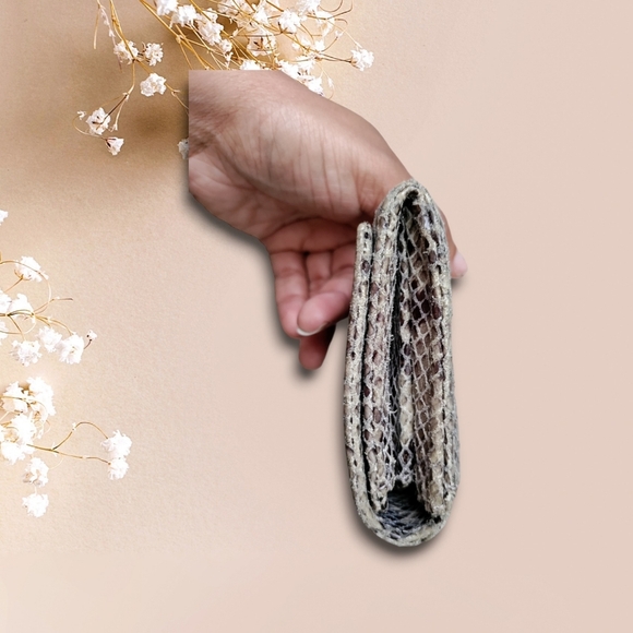 Michael Kors White/Brown Python Embossed Wallet - Picture 6 of 12